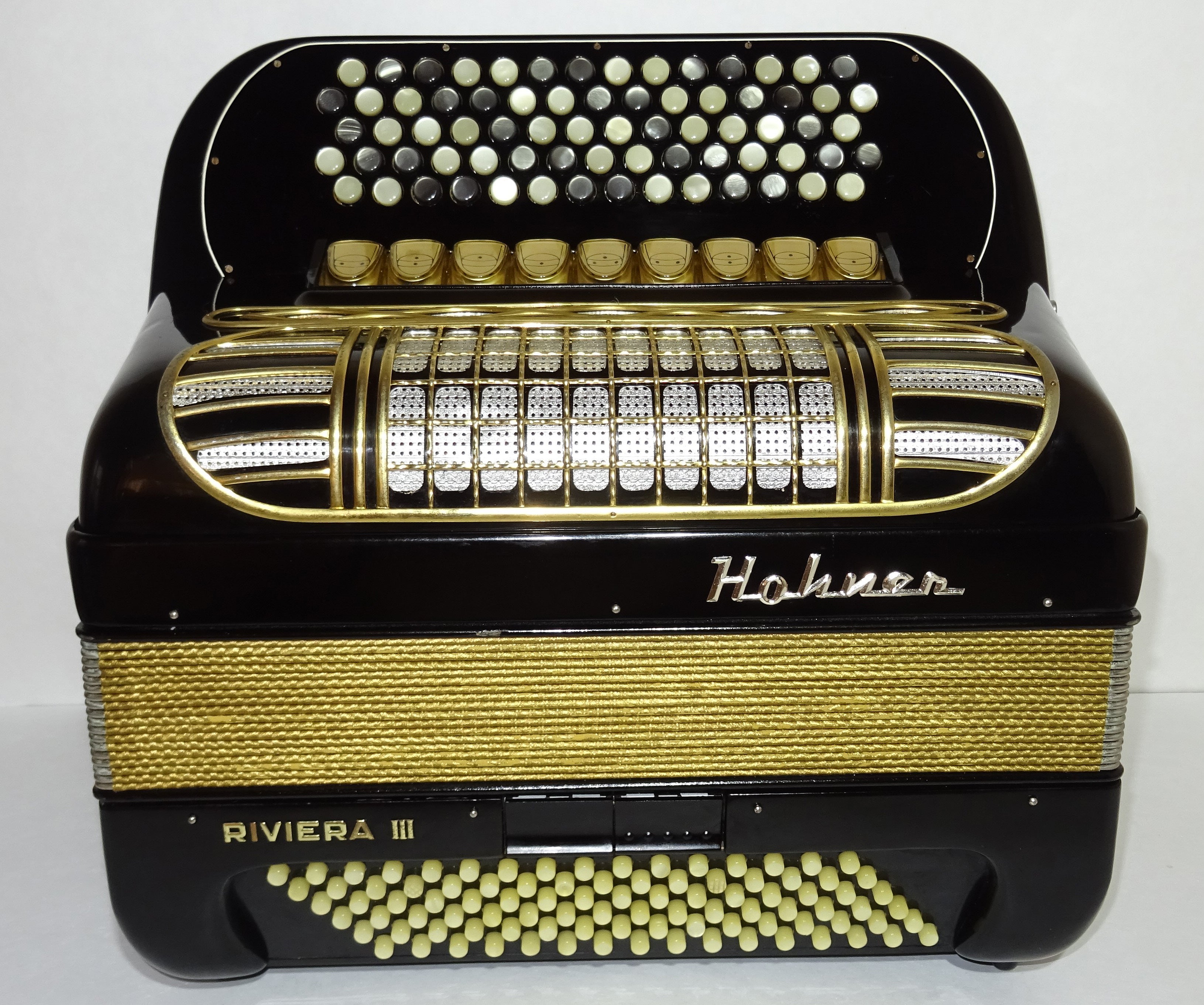 Hohner Riviera III Lightweight 5 Rows Button Accordion C Griff made in Germany, with New Straps
