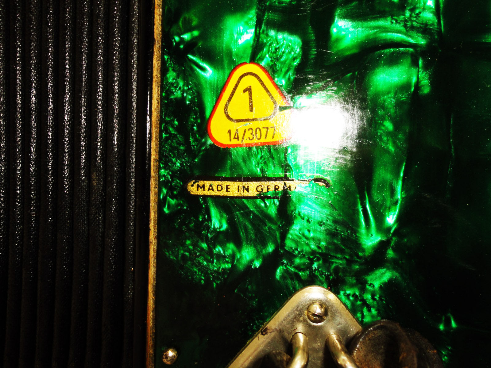 5 Row Weltmeister Fionetta 96 Bass Lightweight German Button Accordion Bayan 850,  Perfect Musical Instrument For Beginners / Children