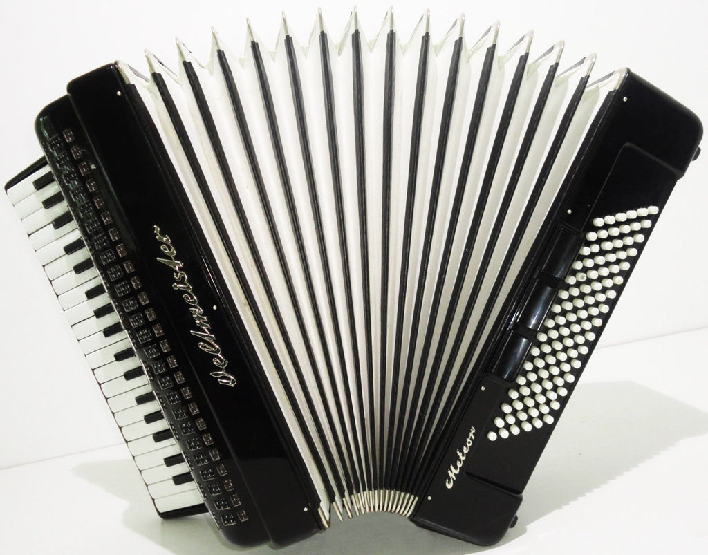 Weltmeister Meteor, Perfect Accordion 96 Bass, Germany, Case, Almost Unused! 903, Very Quality and Amazing sound