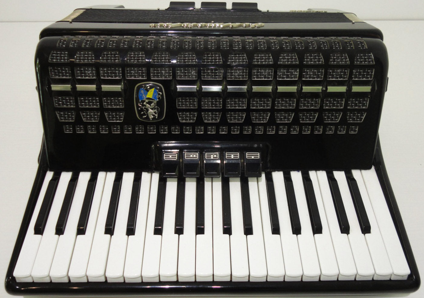 Weltmeister Meteor, Perfect Accordion 96 Bass, Germany, Case, Almost Unused! 903, Very Quality and Amazing sound