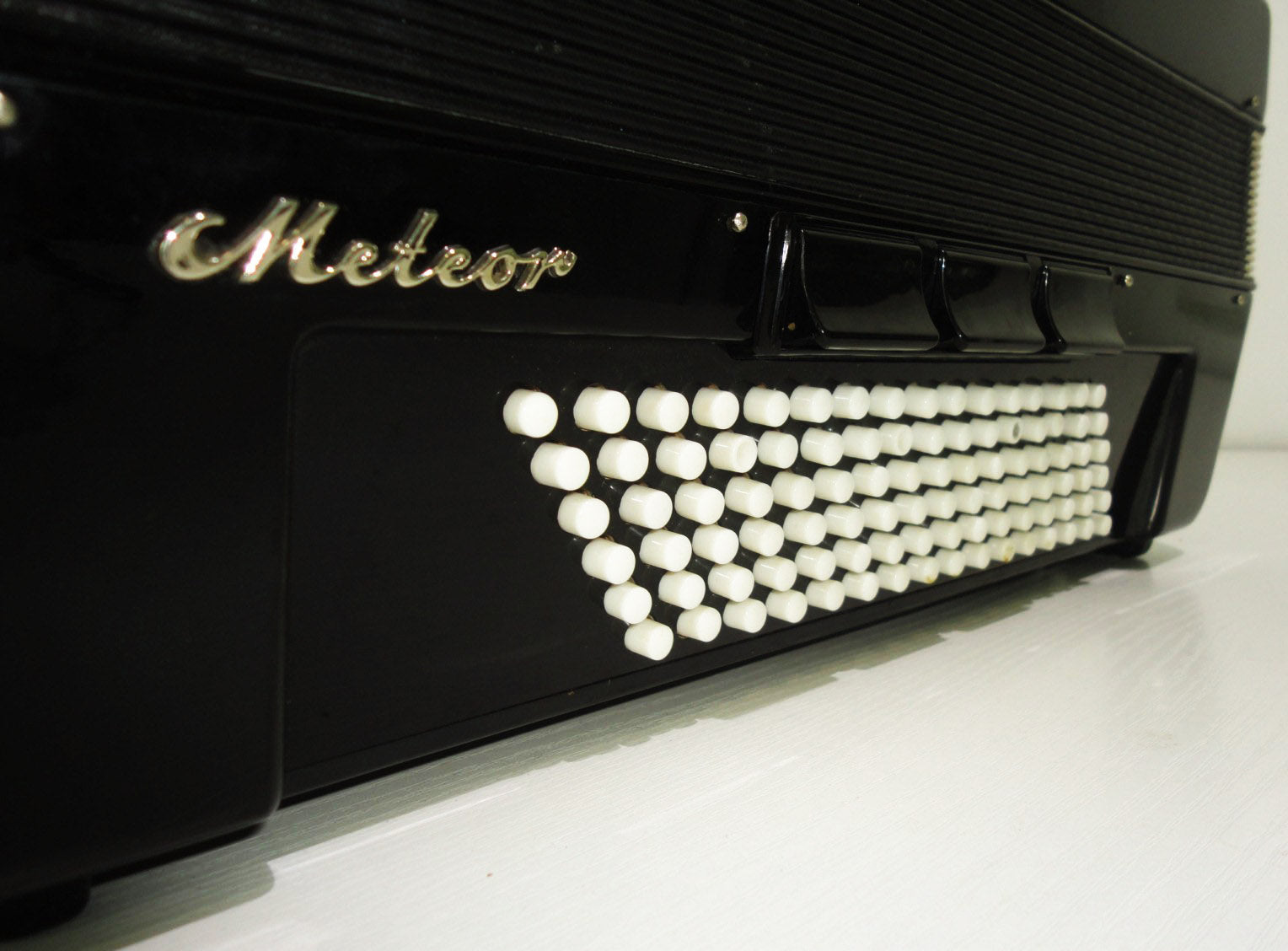 Weltmeister Meteor, Perfect Accordion 96 Bass, Germany, Case, Almost Unused! 903, Very Quality and Amazing sound