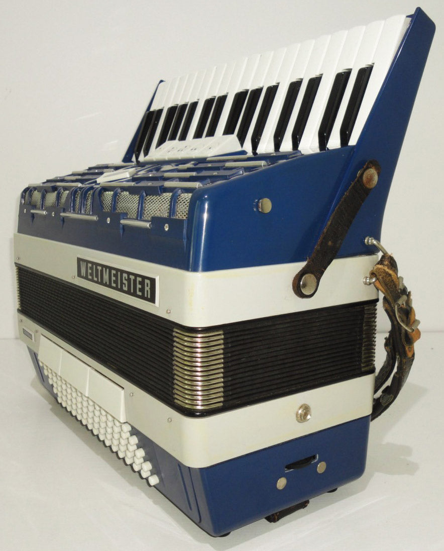 Close to New, Weltmeister Cordal, 80 Bass, German Piano Accordion + Case, 919, Amazing and Very Beautiful Sound