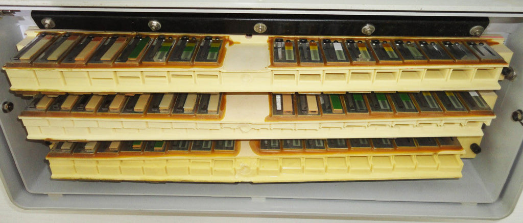 Close to New, Weltmeister Cordal, 80 Bass, German Piano Accordion + Case, 919, Amazing and Very Beautiful Sound