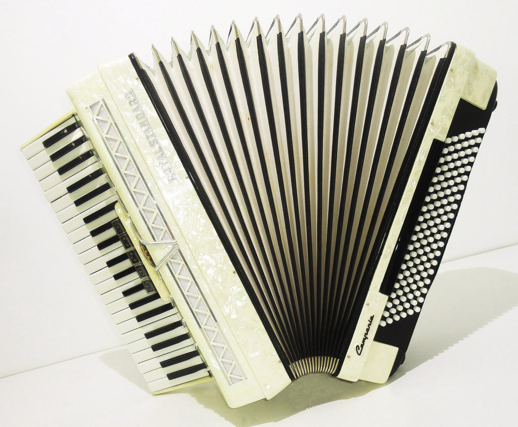 Royal Standard Campania 120 Bass, made in Germany, Amazing Accordion, Case, 1088, Very Beautiful and Quality Sound