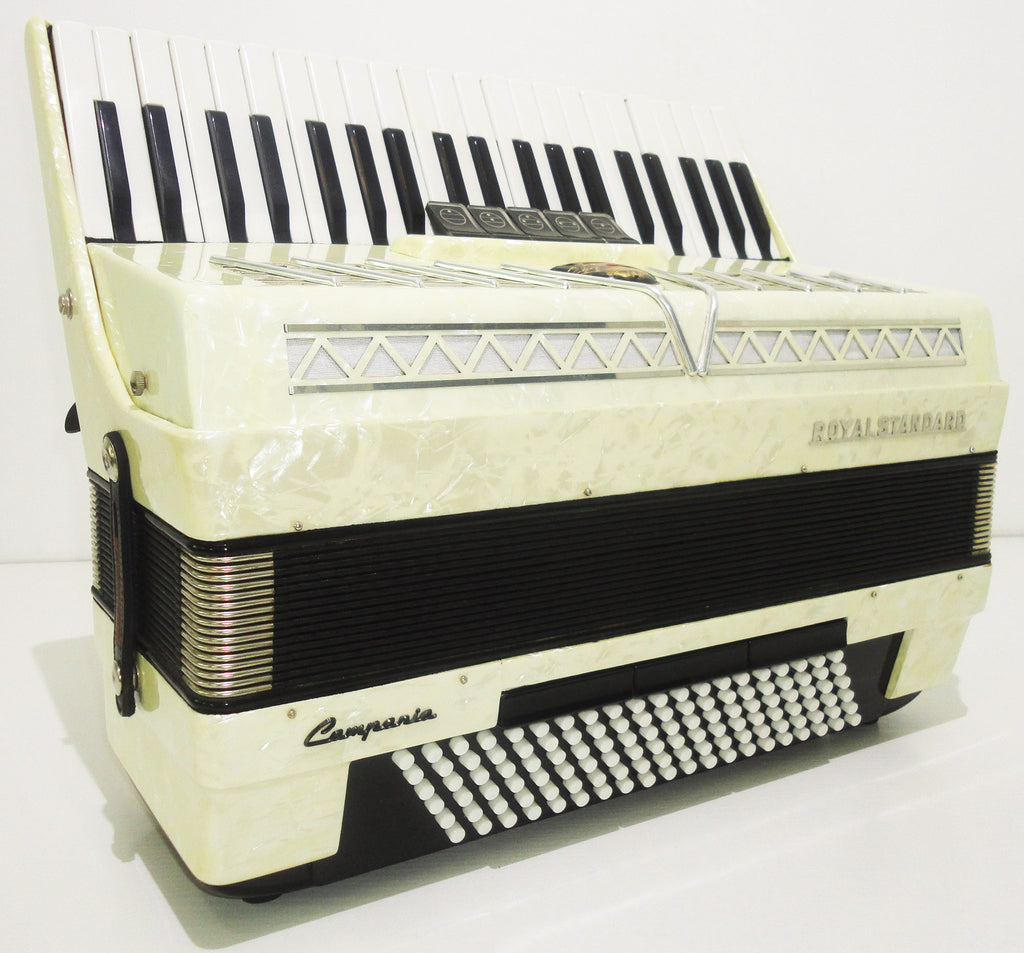 Royal Standard Campania 120 Bass, made in Germany, Amazing Accordion, Case, 1088, Very Beautiful and Quality Sound