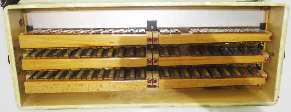 Royal Standard Campania 120 Bass, made in Germany, Amazing Accordion, Case, 1088, Very Beautiful and Quality Sound