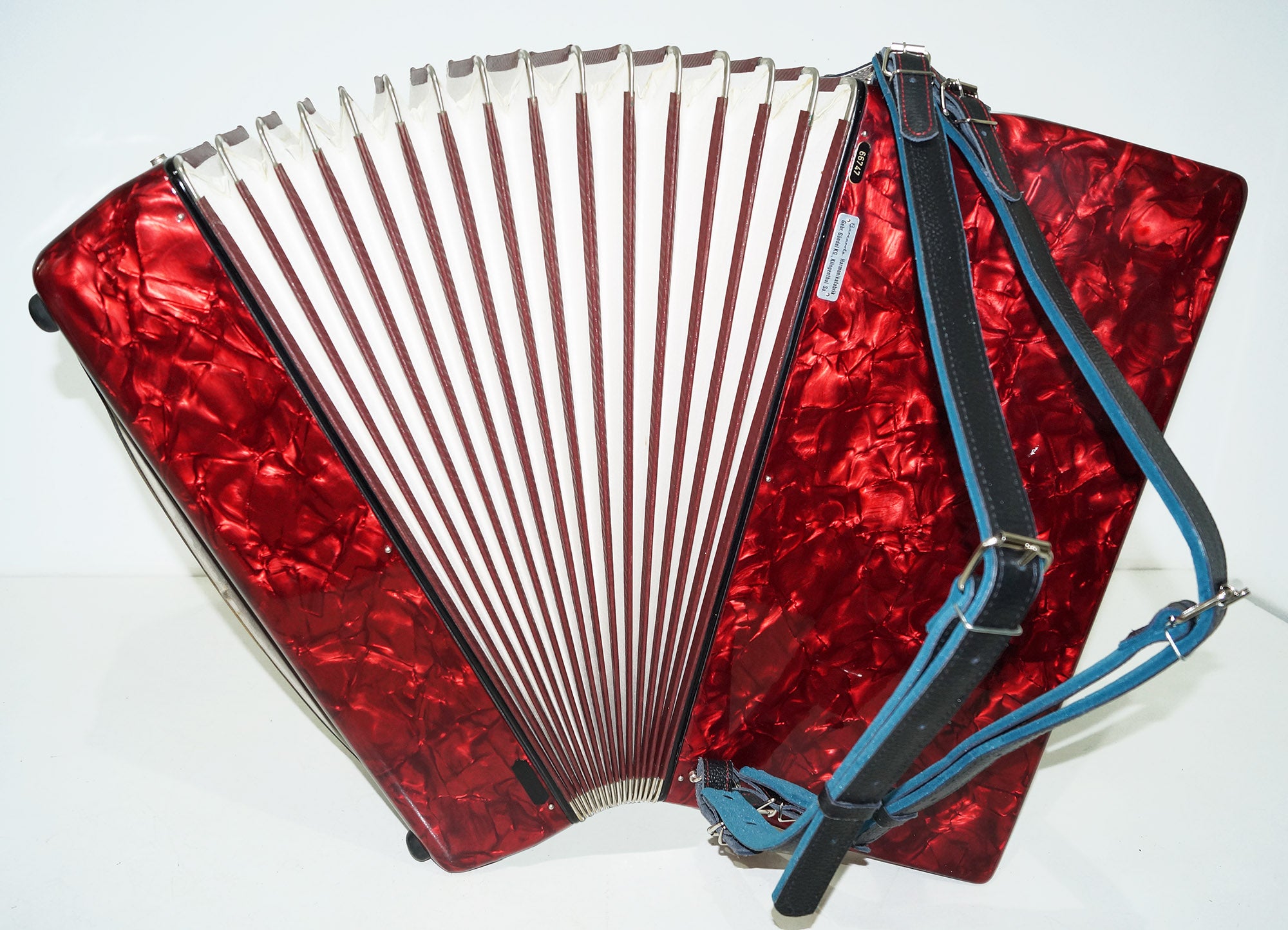 Barcarole Prominenz, Concert Piano Accordion, 120 Bass, made in Germany, 1116, Amazing sound, High Quality Accordian, New Straps