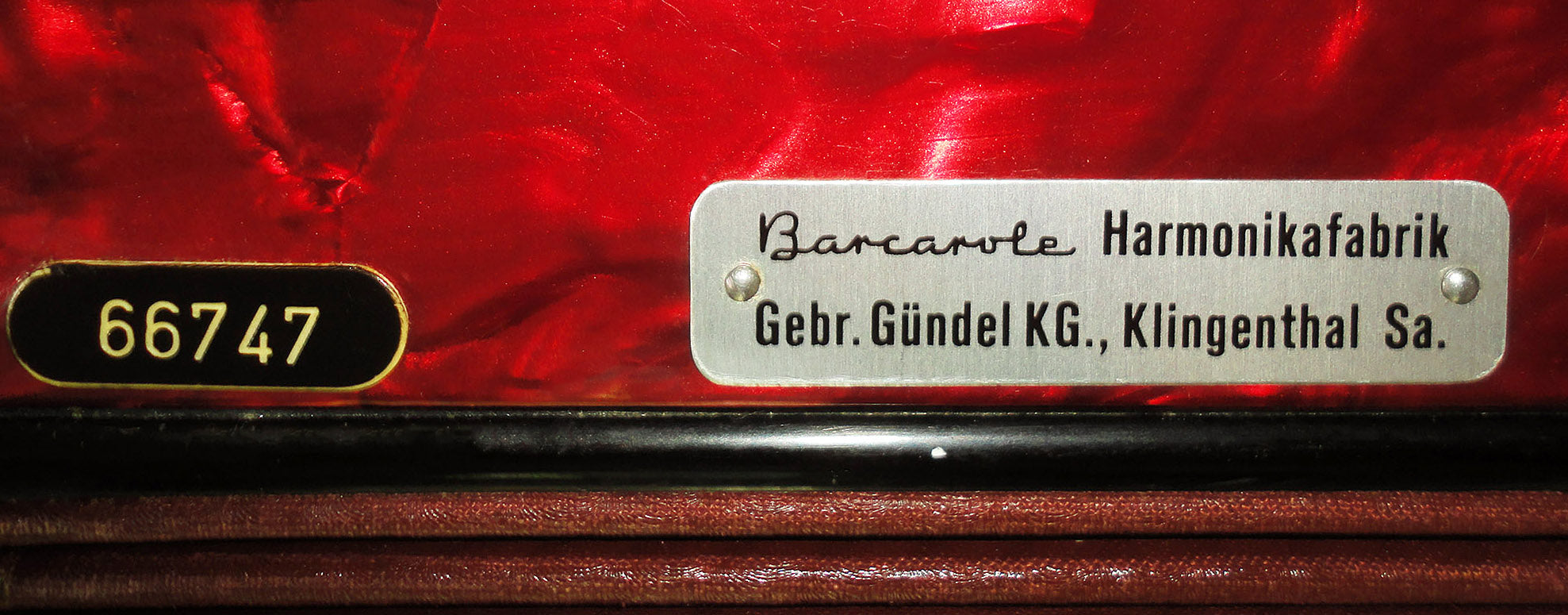 Barcarole Prominenz, Concert Piano Accordion, 120 Bass, made in Germany, 1116, Amazing sound, High Quality Accordian, New Straps