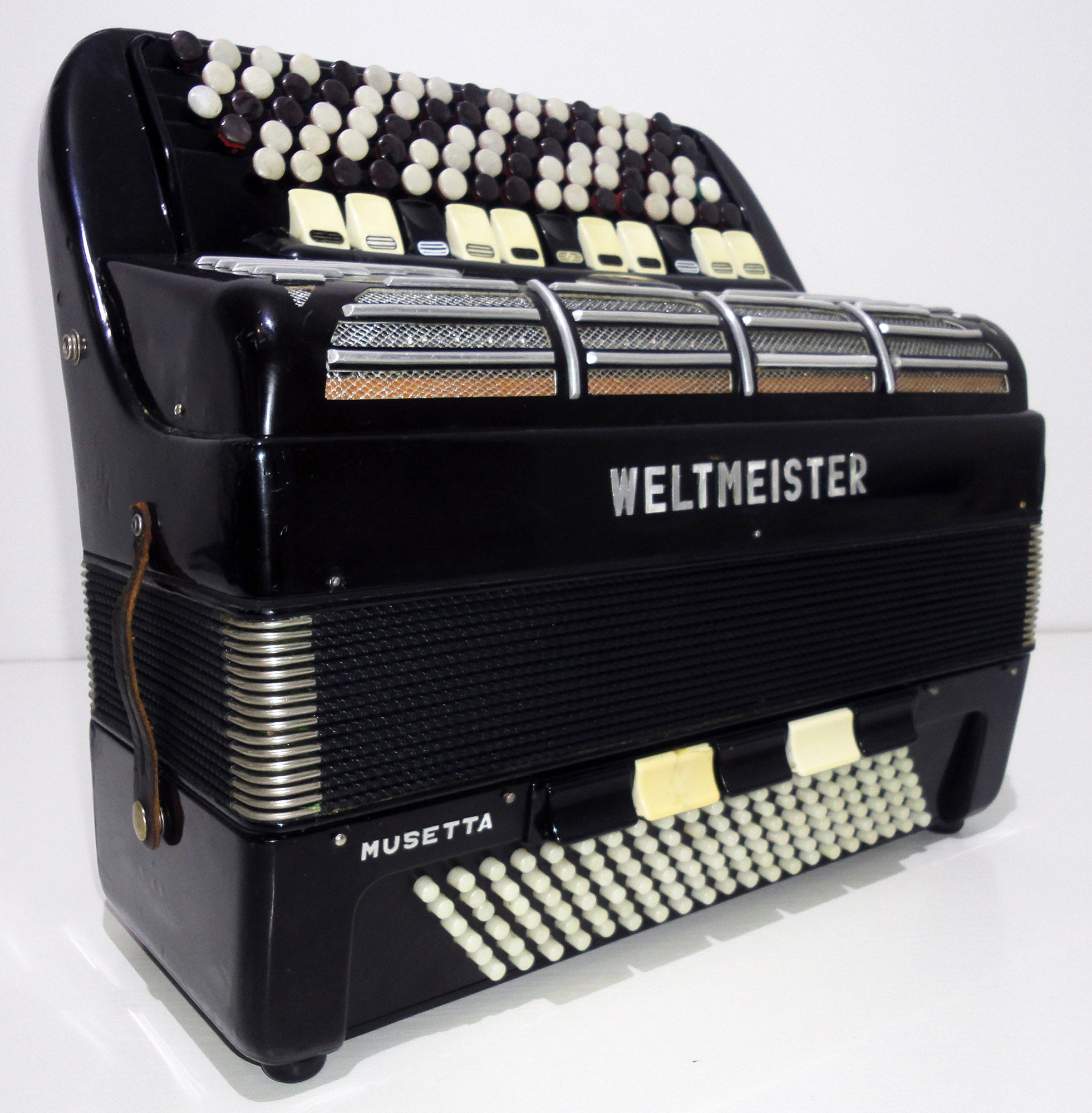 5 Row Weltmeister Musetta, German Button Accordion, Bayan, 120 Bass, Straps 1098, Great Concert, Chromatic Musical Instrument
