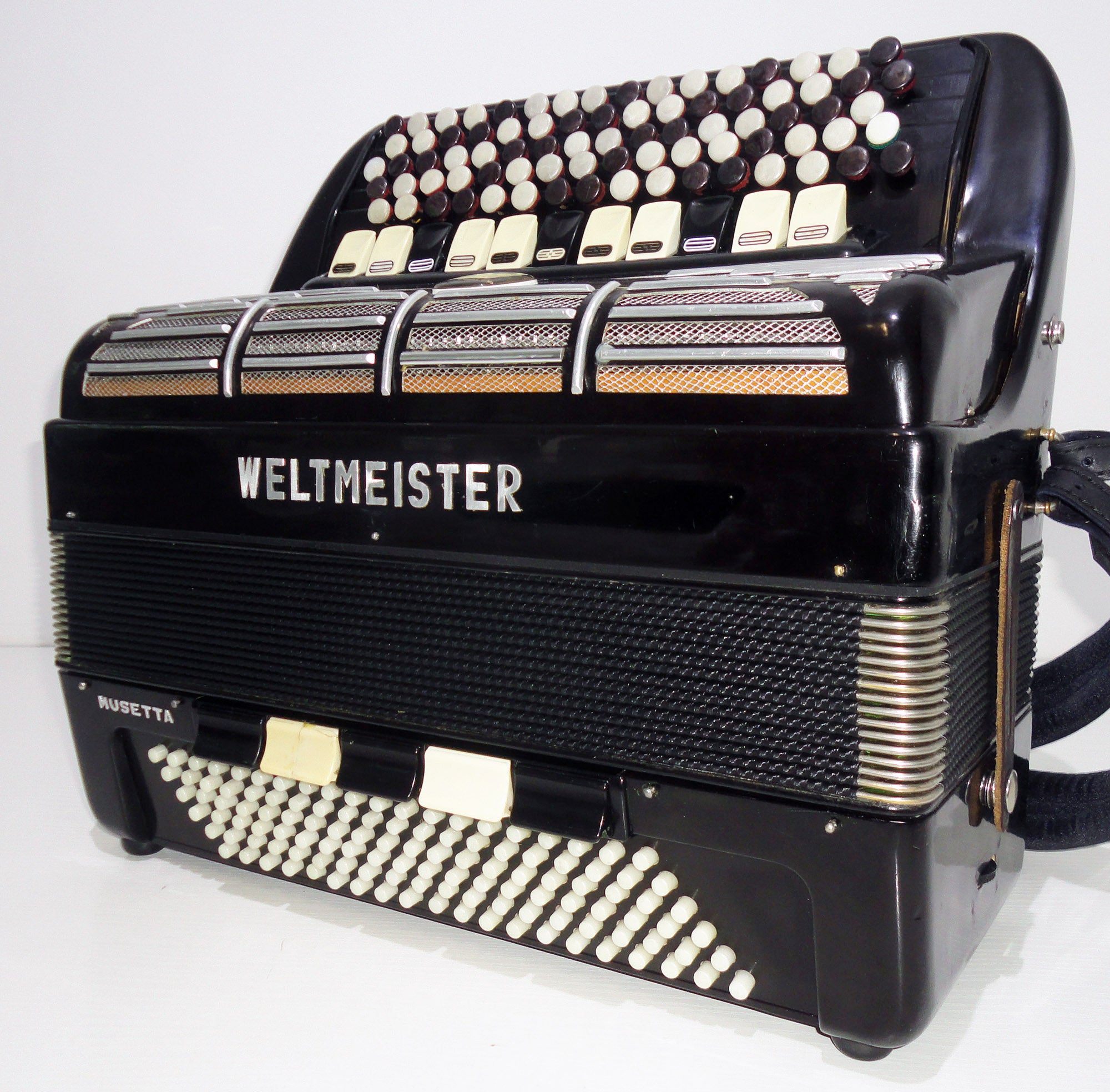 5 Row Weltmeister Musetta, German Button Accordion, Bayan, 120 Bass, Straps 1098, Great Concert, Chromatic Musical Instrument
