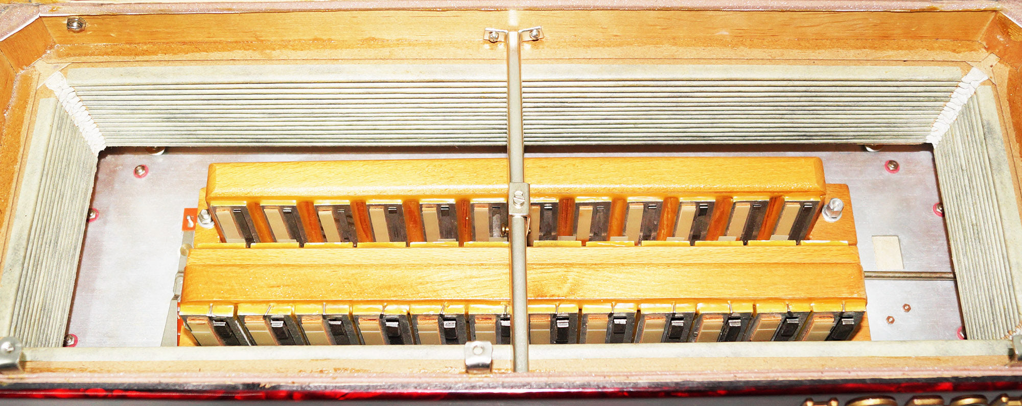 Nahezu NEU! Horch Superior 120 Bass Akkordeon, hergestellt in Deutschland, Koffer 1492, sehr schöner und kräftiger Klang!
