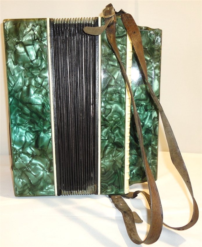 Kreminne / Кремінне, 120 Bass, Ukrainian Button Accordion Bayan, 53