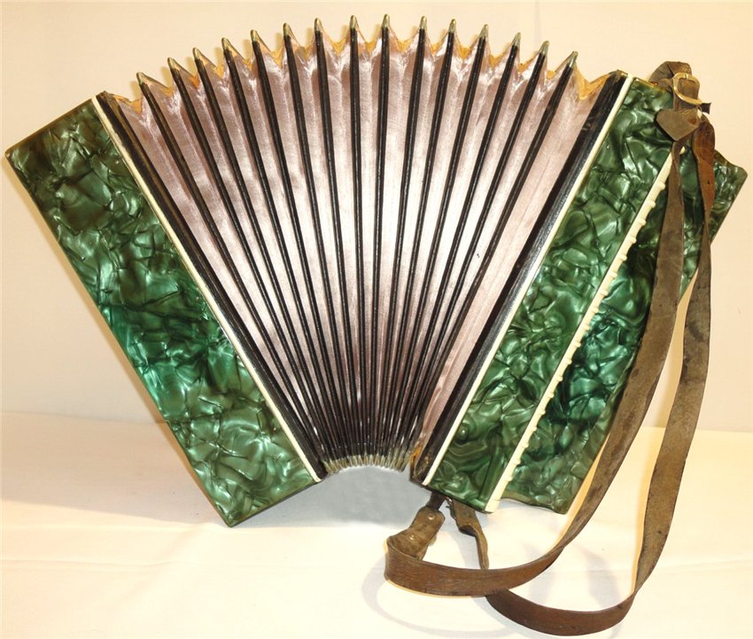 Kreminne / Кремінне, 120 Bass, Ukrainian Button Accordion Bayan, 53