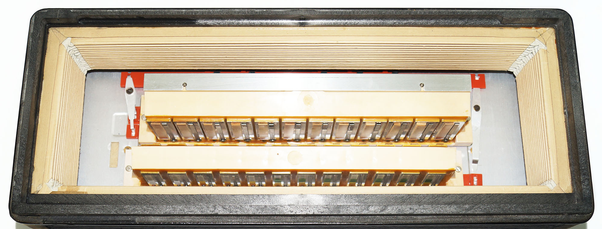 Amazing Weltmeister Caprice 120 Bass, made in Germany Accordion Straps Case 1635, High Quality Piano Accordian! Rich and Powerful Sound!