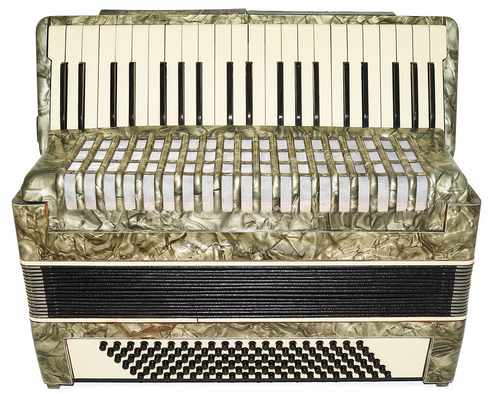 Vintage Piano Accordion Red Partisan, made in USSR, 120 Bass, New Straps 2034, Very Rich and Beautiful sound!