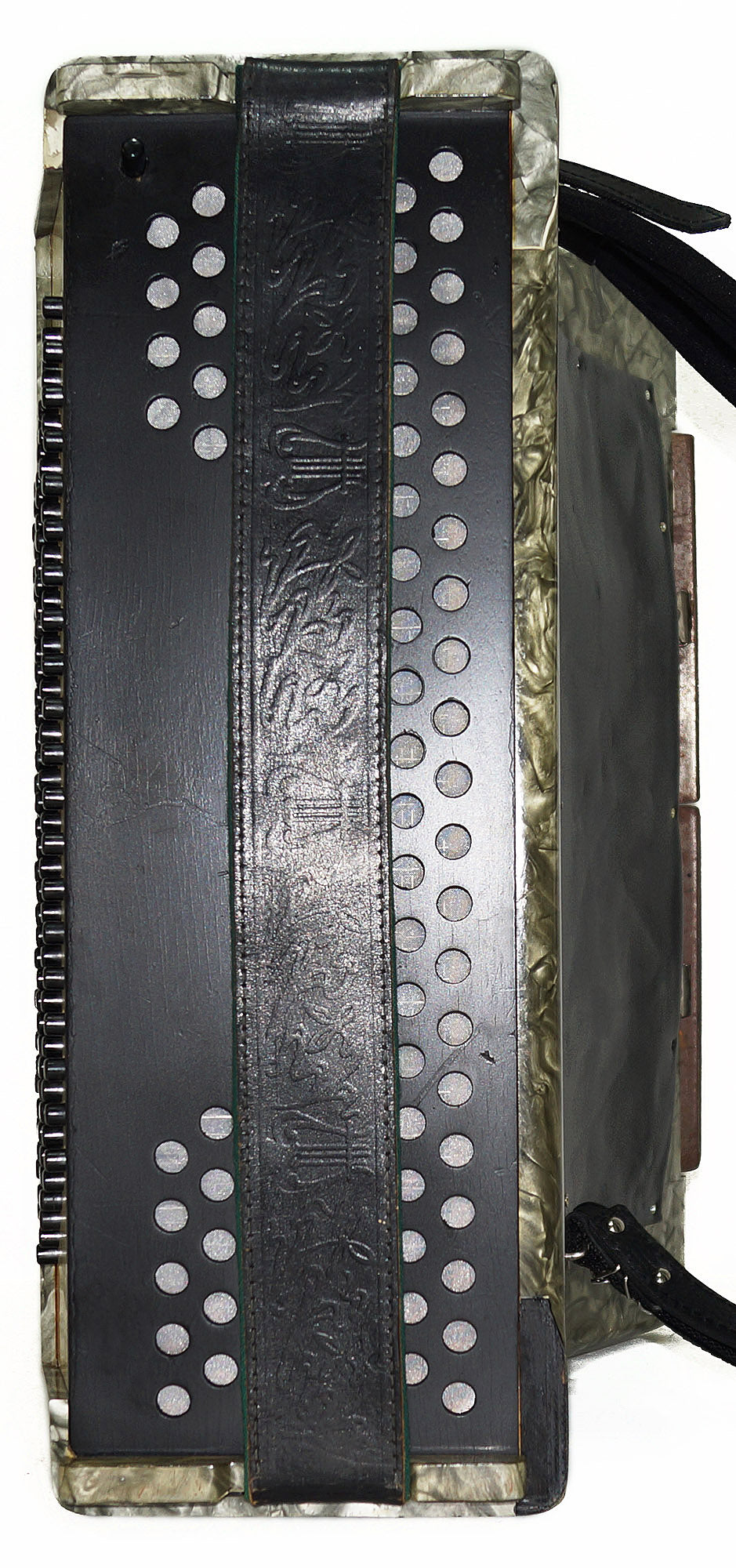 Vintage Piano Accordion Red Partisan, made in USSR, 120 Bass, New Straps 2034, Very Rich and Beautiful sound!