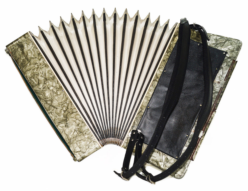 Vintage Piano Accordion Red Partisan, made in USSR, 120 Bass, New Straps 2034, Very Rich and Beautiful sound!
