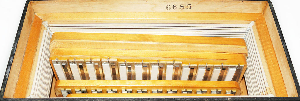 Bayan Etude Chromatic Button Accordion made in Tula Russia 100 bass New Straps 1945, Folk Music Acordeon Wonderful Sound!