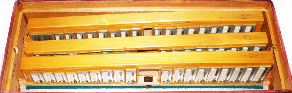 Original Piano Accordion Ariya 96 Bass Buttons, made in USSR, New Straps 1950, Very Beautiful Keyboard Accordian
