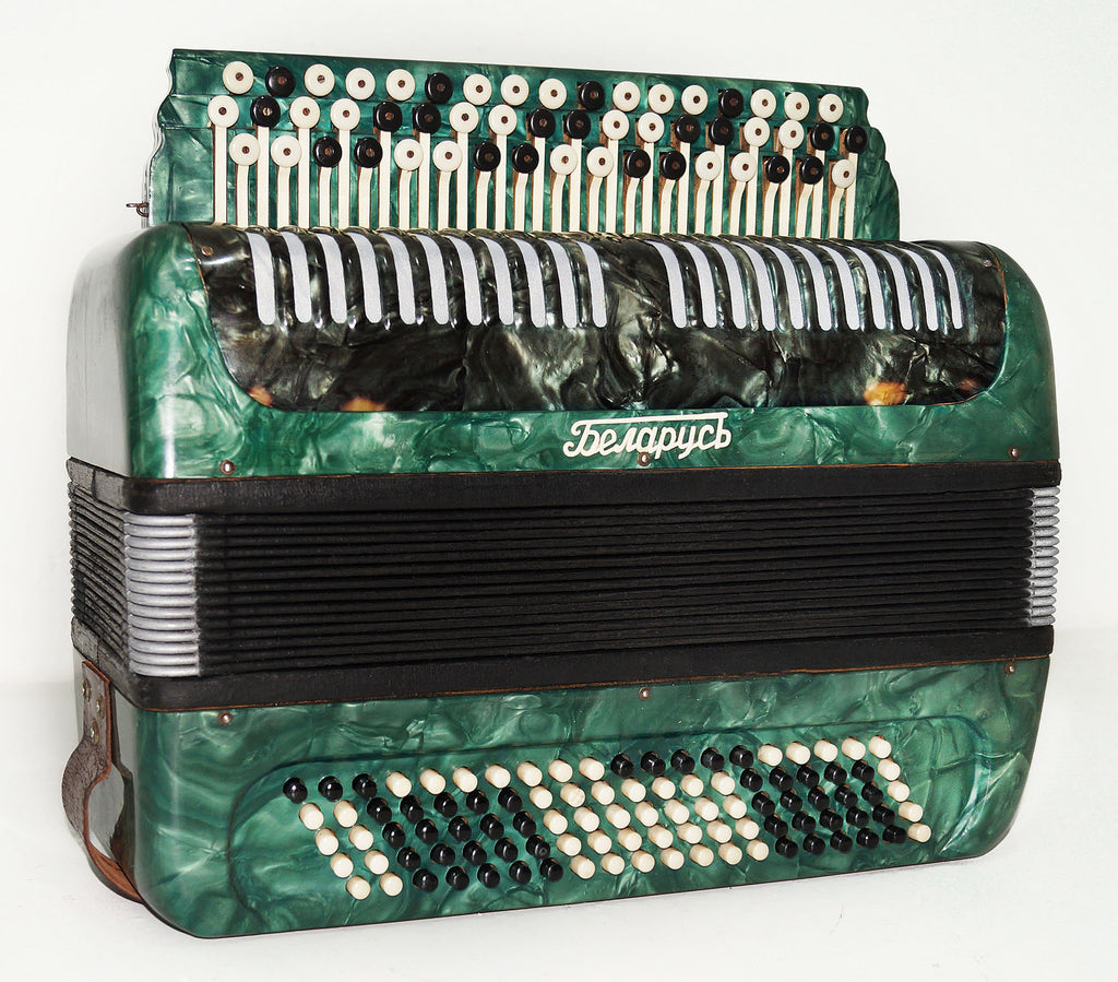 Vintage Button Accordion, 3 Row Folk Old Bayan Belarus, New Straps 1858, Concertina Accordion Wonderful sound!