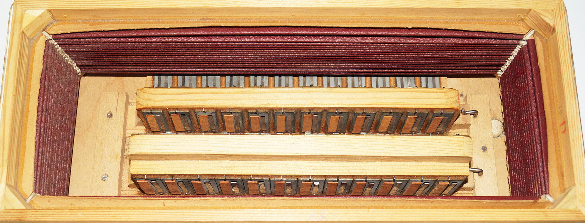 Vintage Klingenthal 80 Bass made in Germany Original Piano Accordion New Straps 1929, Bright and Quality sound.
