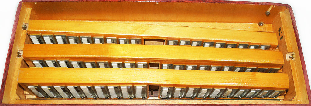 Piano Accordion Aelita 96 Bass Buttons made in USSR, incl New Straps 2047, Beautiful Keyboard Accordian! Rich and Bright sound!