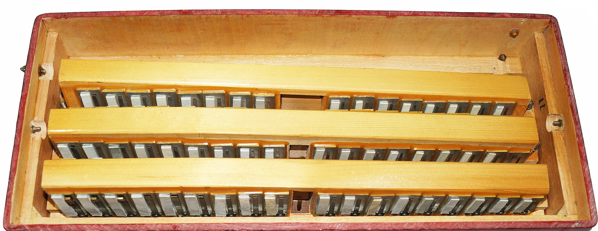 Piano Accordion Ariya 80 Bass Buttons New Straps 2142, Very Beautiful Keyboard Accordian! Wonderful sound!