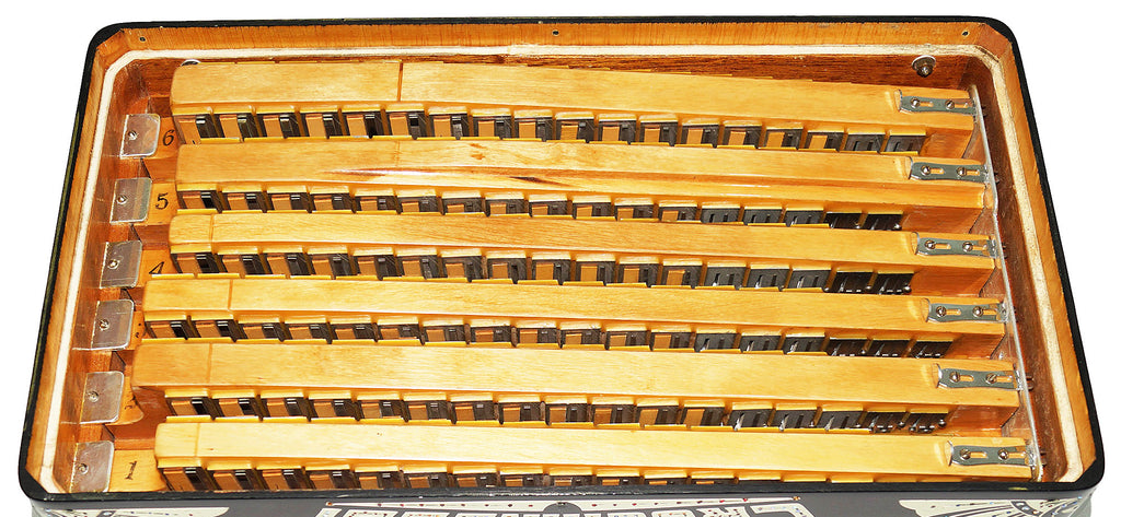 Crucianelli Brevis made in Italy, Rare 5 Rows Button Accordion B Griff, New Straps 2154, Amazing Rich and Powerful sound!