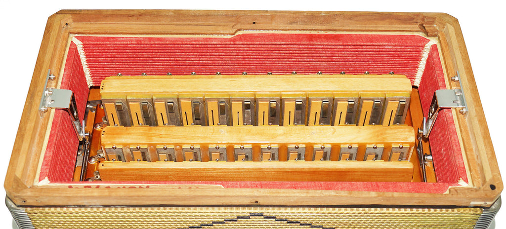 Crucianelli Brevis made in Italy, Rare 5 Rows Button Accordion B Griff, New Straps 2154, Amazing Rich and Powerful sound!