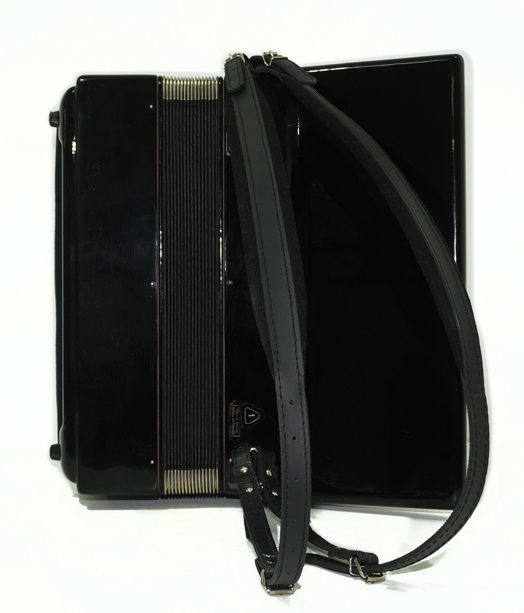 Royal Standard Silvana Accordion made in Germany 96 Bass Piano Acordeon for Adults 2236 incl. New Straps, Case, Weltmeister, Beautiful Quality Sound!