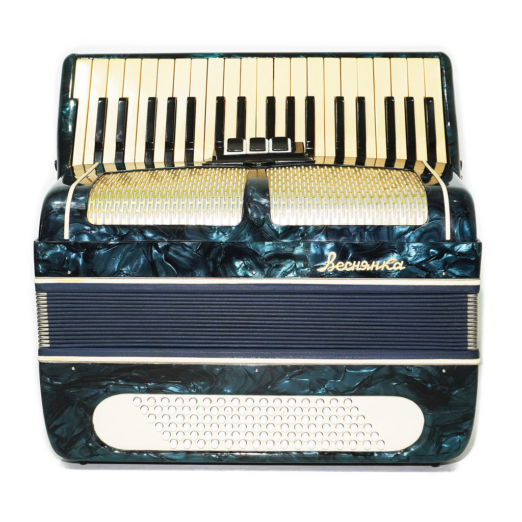 Folk Piano Accordion Vesnyanka made in Ukraine 96 Bass Buttons, New Straps, 2273, Keyboard Accordian, Wonderful Rich sound.