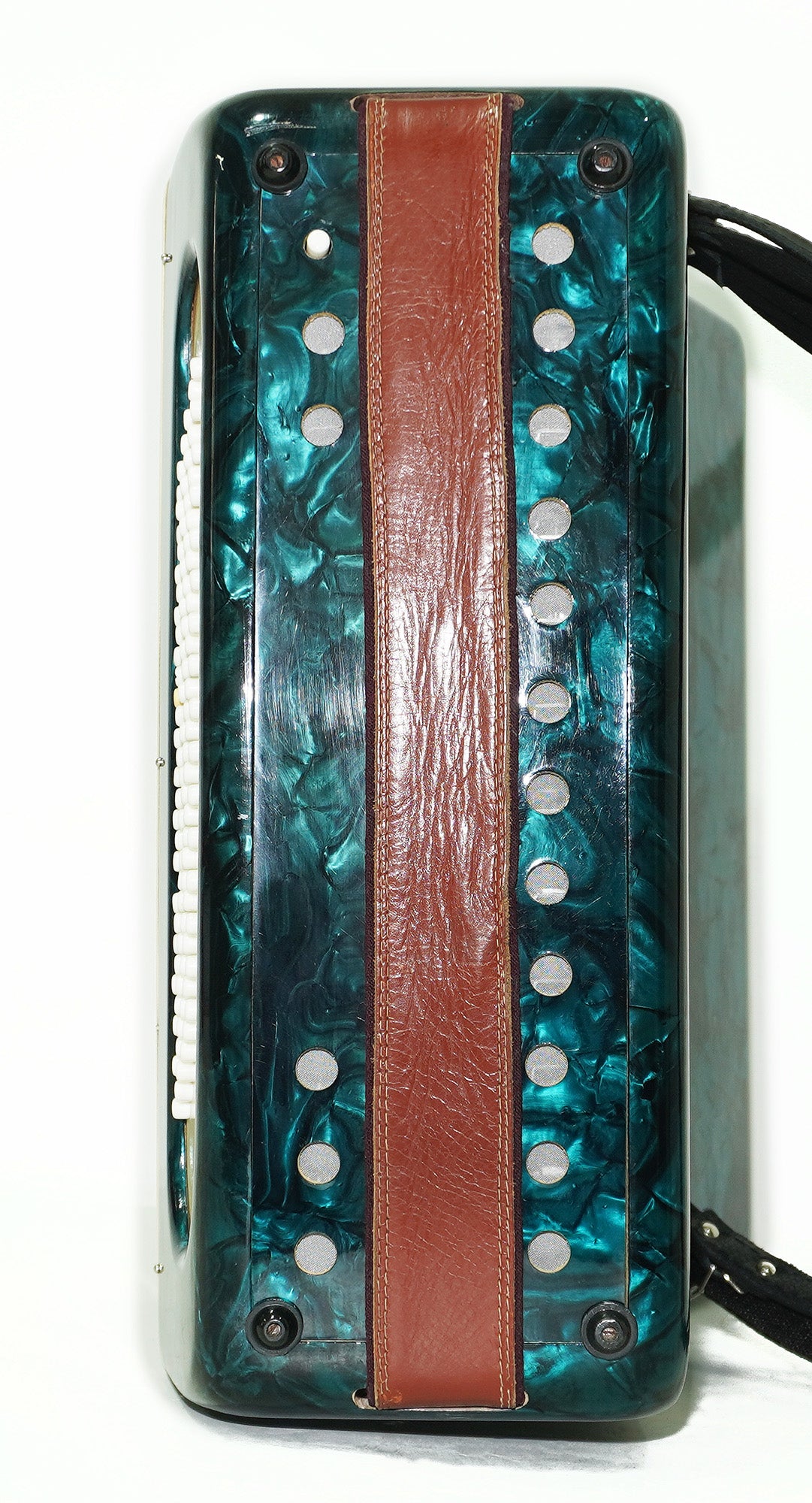 Folk Piano Accordion Vesnyanka made in Ukraine 96 Bass Buttons, New Straps, 2273, Keyboard Accordian, Wonderful Rich sound.