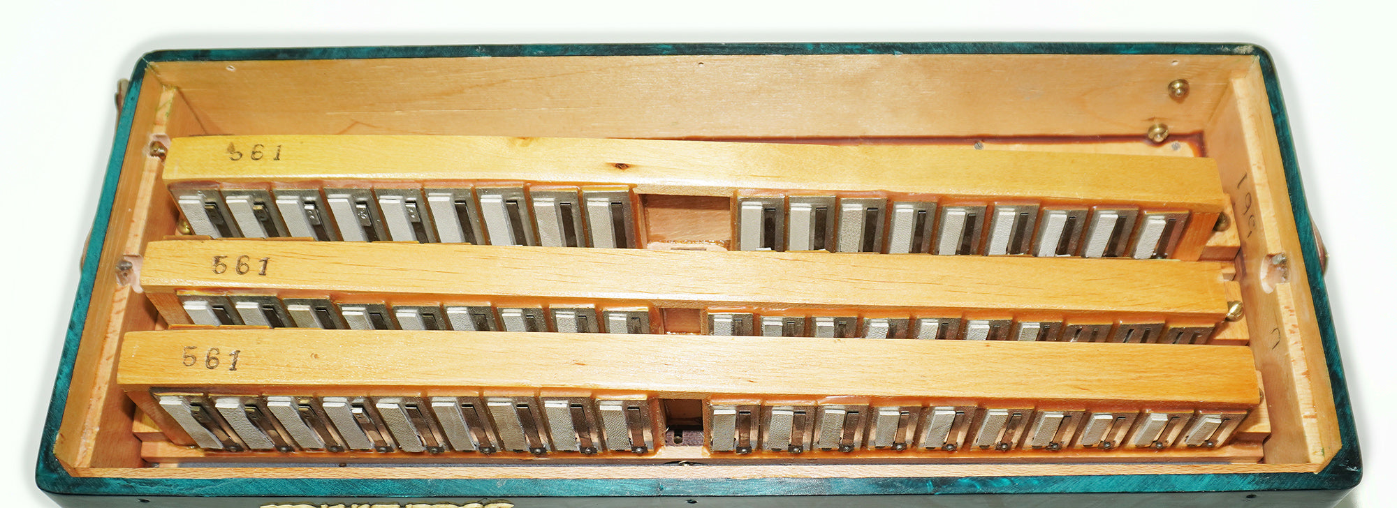 Folk Piano Accordion Vesnyanka made in Ukraine 96 Bass Buttons, New Straps, 2273, Keyboard Accordian, Wonderful Rich sound.