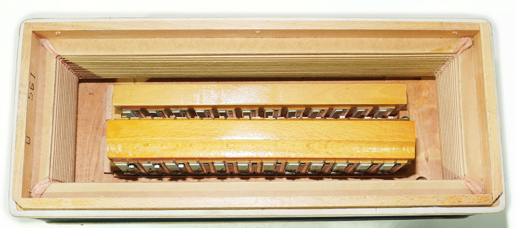 Folk Piano Accordion Vesnyanka made in Ukraine 96 Bass Buttons, New Straps, 2273, Keyboard Accordian, Wonderful Rich sound.