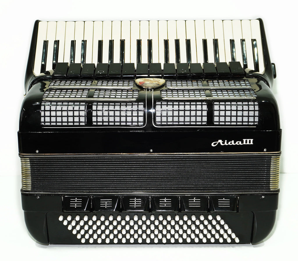 Lignatone Aida III Full Size Piano Accordion, made in Czechoslovakia, New Straps Case, 2350, Keyboard Accordion Instrument, Rich Beautiful sound.