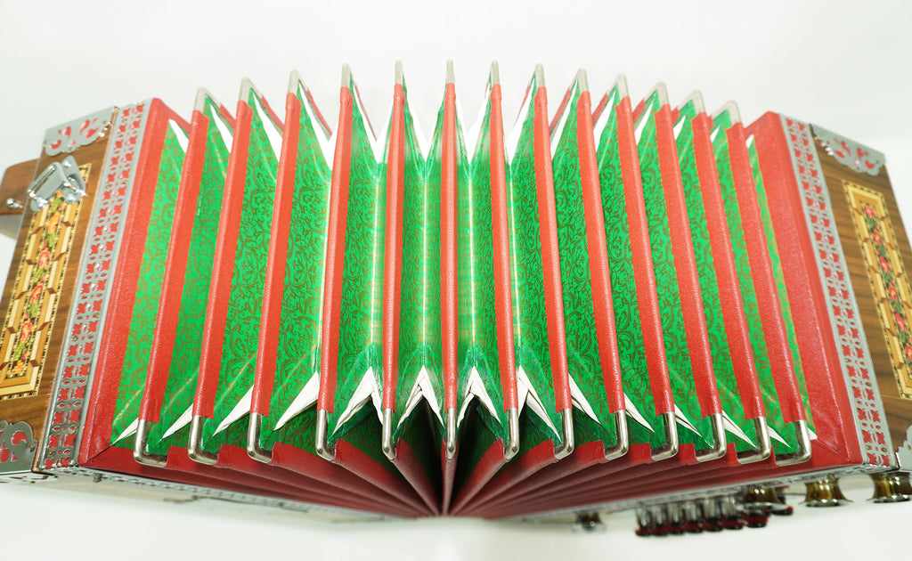 Close to New! Melodija Menges Slovenija Unique Diatonic Harmonica, Button Accordion Garmon 2372, Rare Luxury Heligonka, Powerful Fantastic sound!