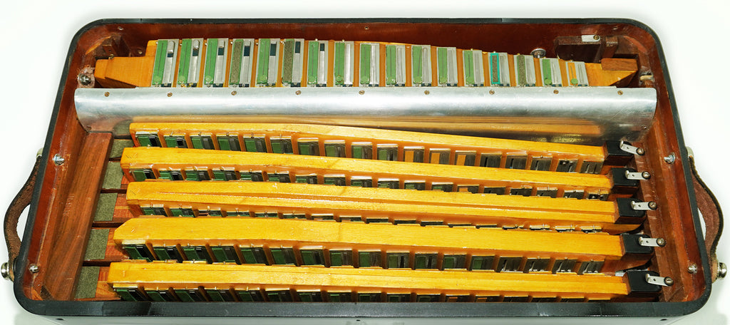 Dallape Organtone B Griff 5 Row Button Accordion, made in Italy, New Straps and Soft Case, 2379, Original Italian Acordian Bayan Instrument, Amazing Rich sound!