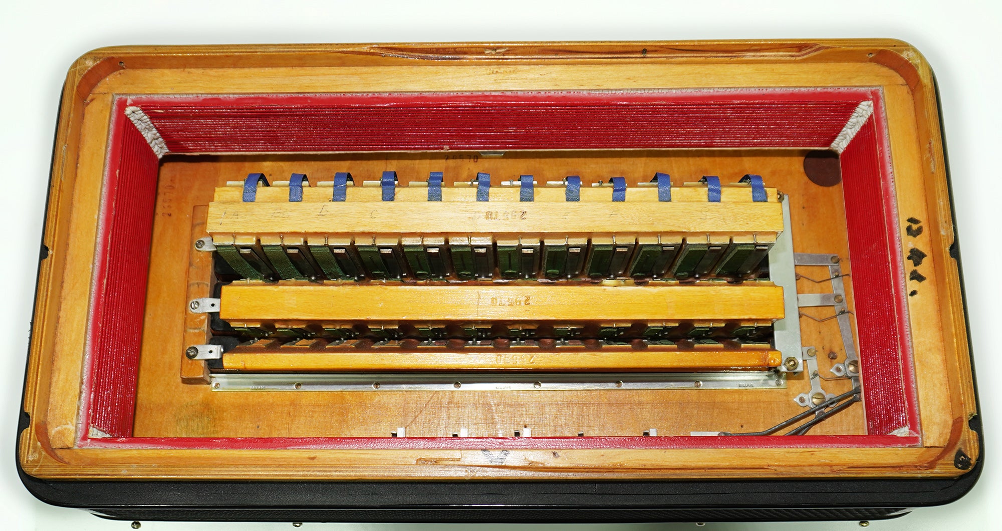Dallape Organtone B Griff 5 Row Button Accordion, made in Italy, New Straps and Soft Case, 2379, Original Italian Acordian Bayan Instrument, Amazing Rich sound!