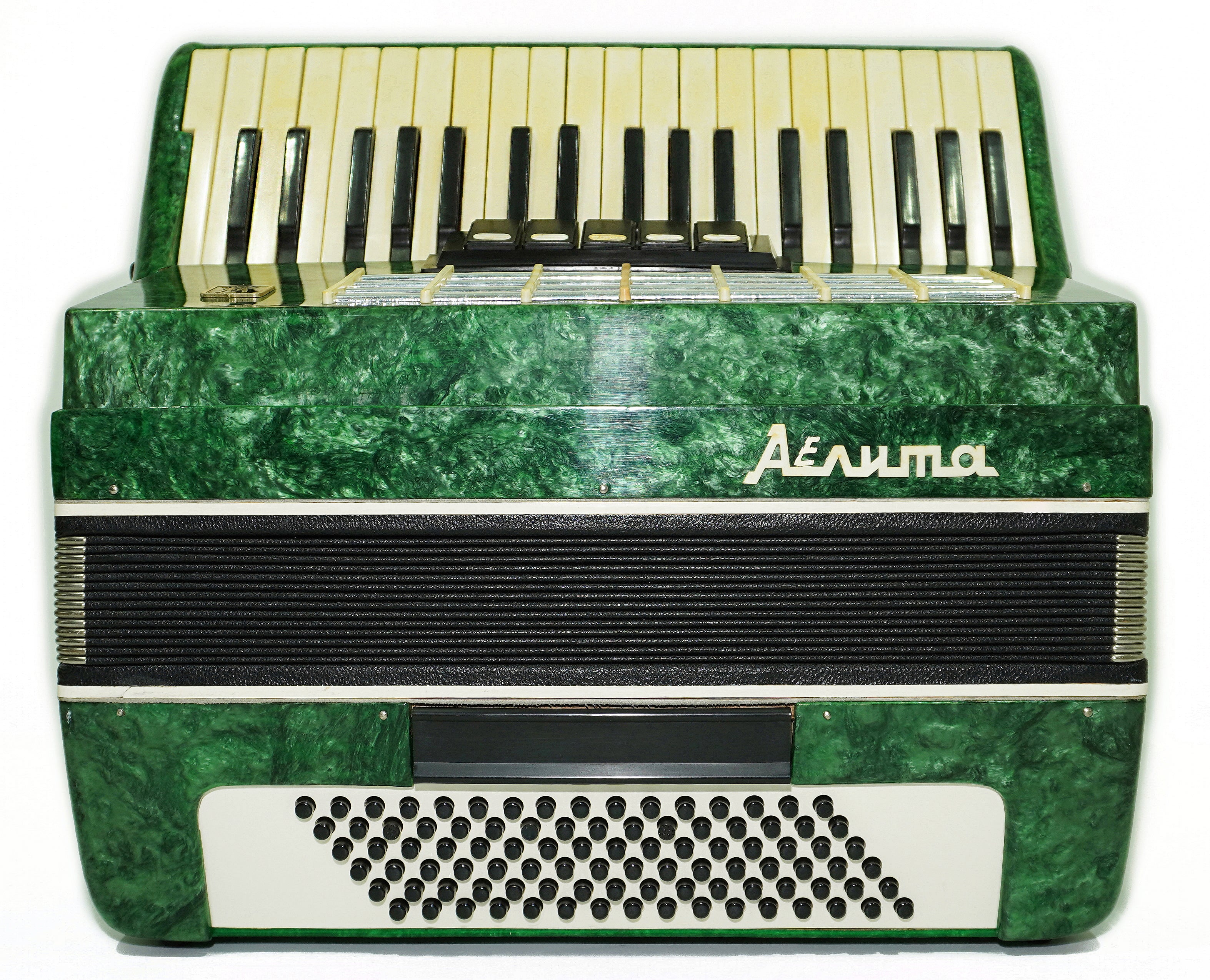 Ukraine Piano Accordion 96 Bass Aelita, Vintage Keyboard Accordian in Tune, New Straps, 2698
