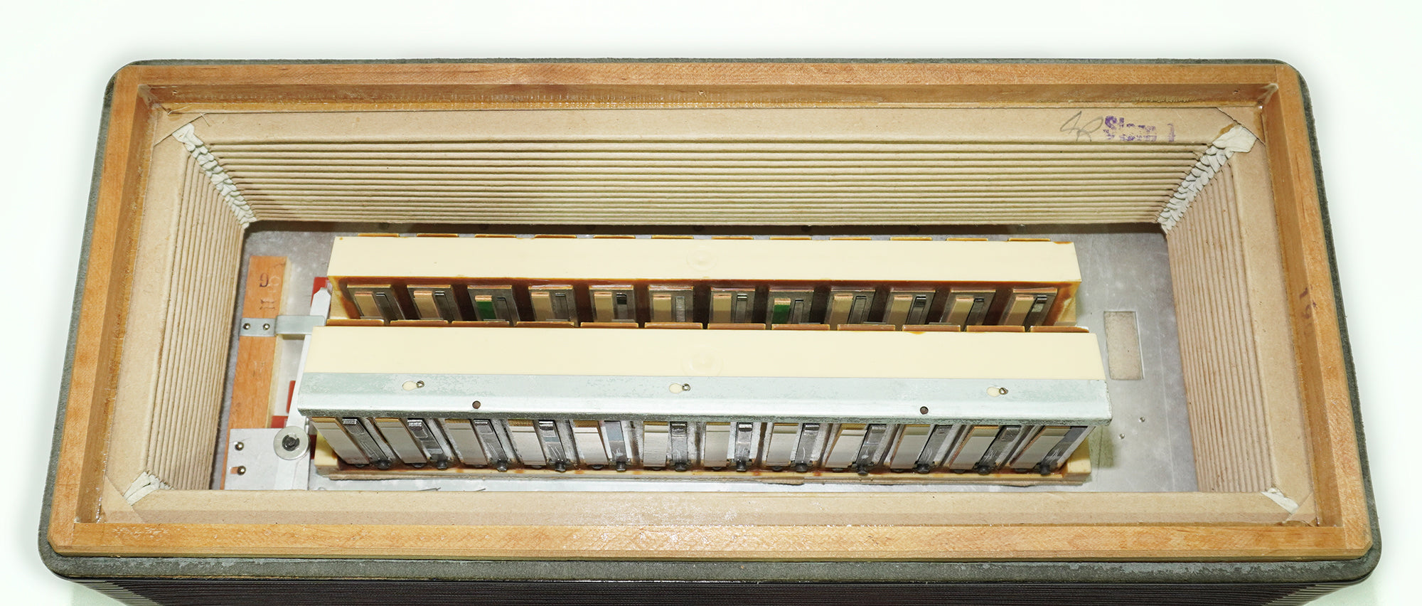 Weltmeister Stella Piano Accordion, made in Germany, 96 Bass Buttons, New Straps 2408, Quality Musical Instrument, Keyboard Accordian, Rich and Powerful sound!