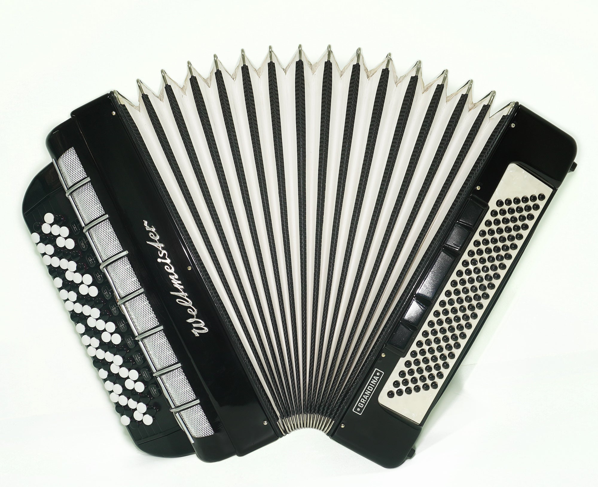 Weltmeister Grandina Vintage Button Accordion, made in Germany, Concert Bayan, Griff B Stradella, 2451, New Straps and Soft Case, Professional Accordian