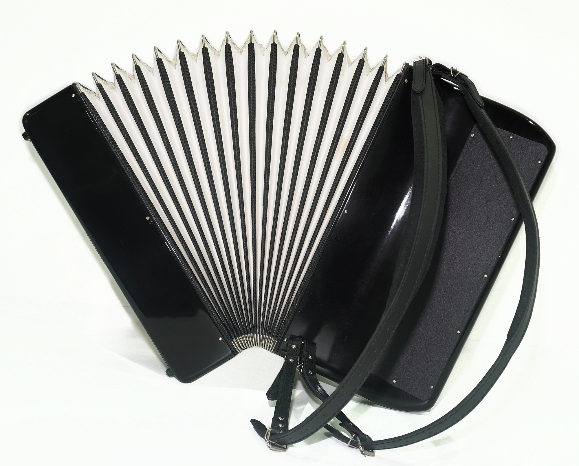 Weltmeister Grandina Vintage Button Accordion, made in Germany, Concert Bayan, Griff B Stradella, 2451, New Straps and Soft Case, Professional Accordian