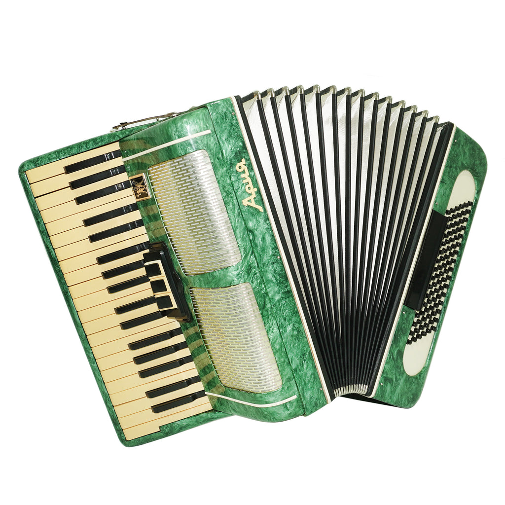 Piano Accordion Ariya 96 Bass Buttons Original Keyboard Accordian, New Straps 2527, Wonderful sound!