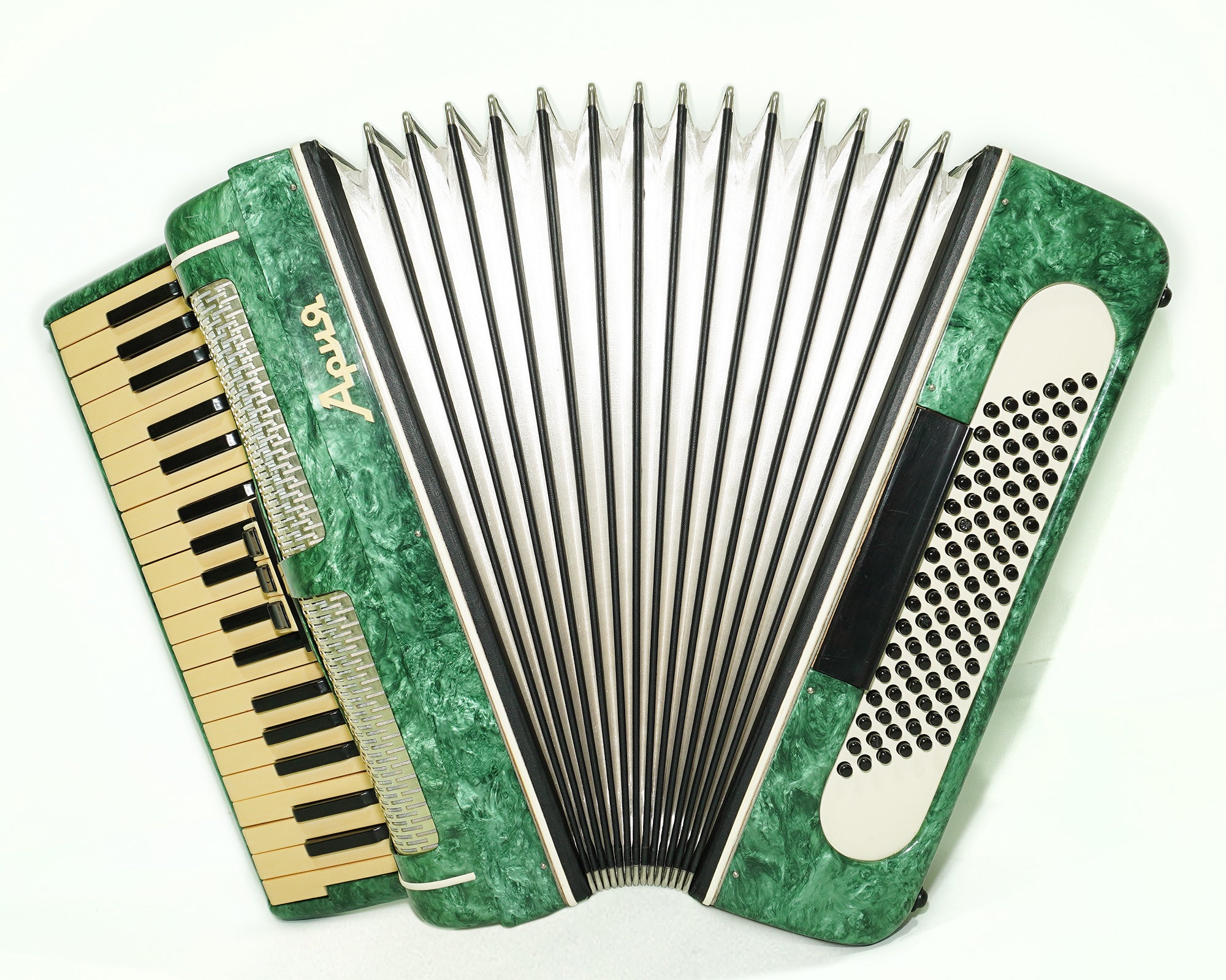 Piano Accordion Ariya 96 Bass Buttons Original Keyboard Accordian, New Straps 2527, Wonderful sound!