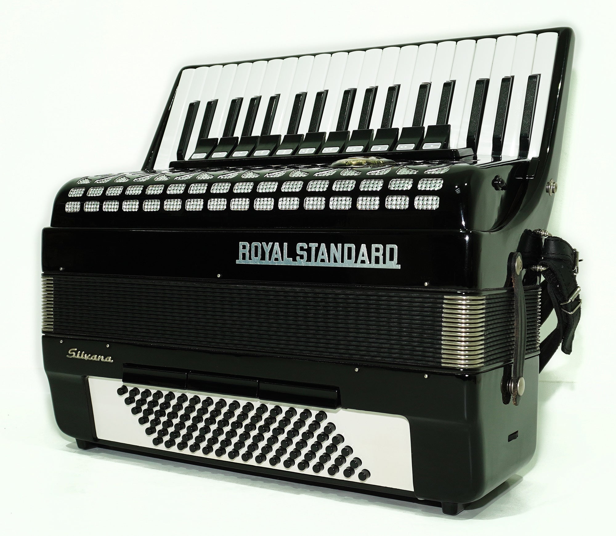 Almost Unused Royal Standard Silvana Piano Accordion 96 bass made in Germany, Concert Akkordeon for Musicians, with New Straps and Hard Case, 2506