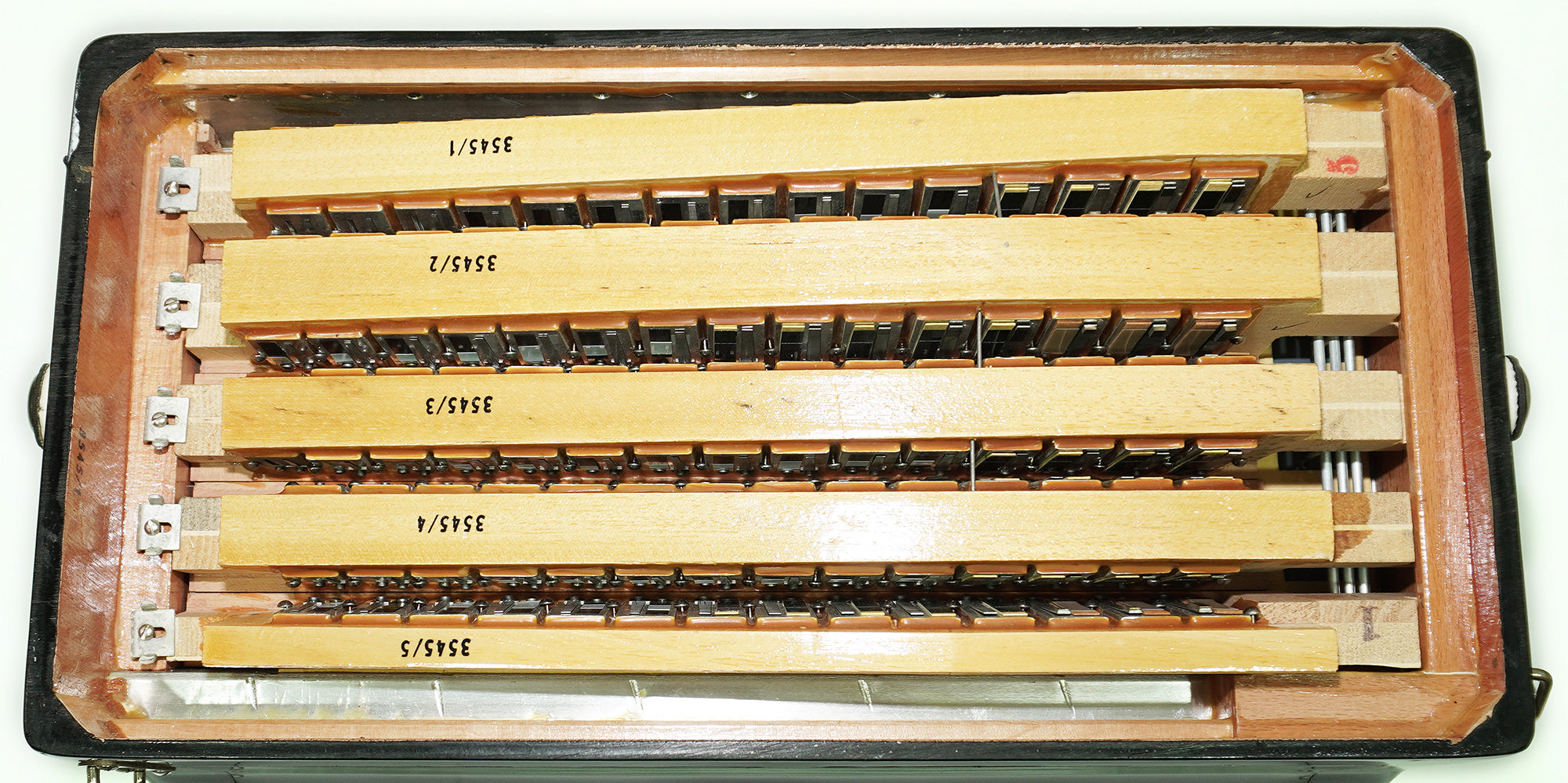 Hohner Riviera III Lightweight 5 Rows Button Accordion C Griff German Original Bayan, Fisarmonica Akkordeon Musical Instrument, New Straps, 2497