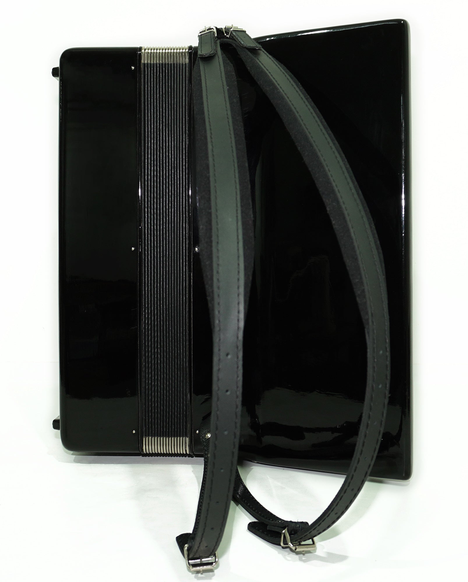 Universum Elegance made in Germany 120 Bass Piano Accordion, New Straps and Soft Case, Keyboard Accordian Musical Instrument Fisarmonica, 2509