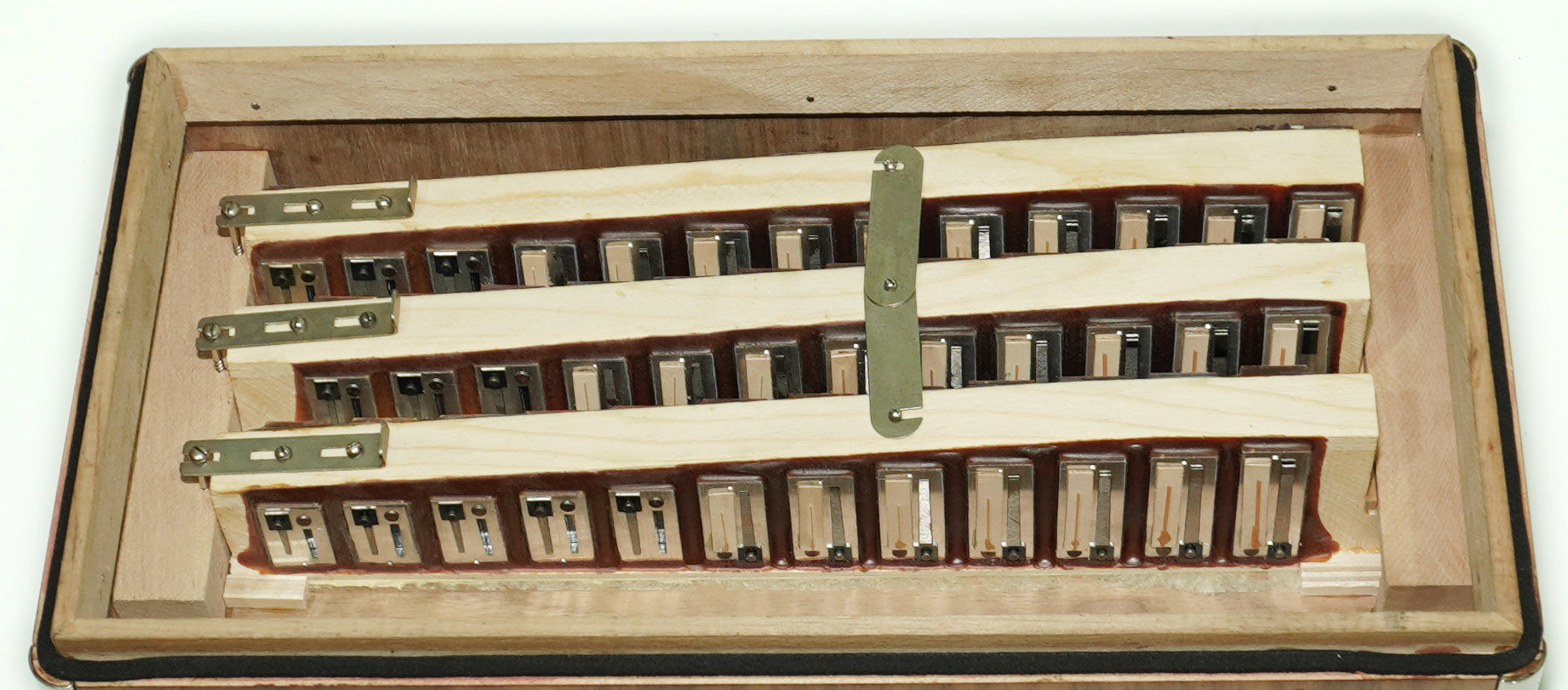 Close to New! Hlavacek Unique Diatonic Harmonica Button Accordion Garmon made in Czechoslovakia Rare Luxury Heligonka, Fantastic sound! 2530