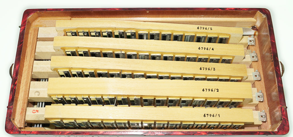 Vintage Hohner Riviera III 5 Row Button Accordion Bayan made in Germany, C System, New Straps and Hard Case, Original Accordeone de Botones, 2534