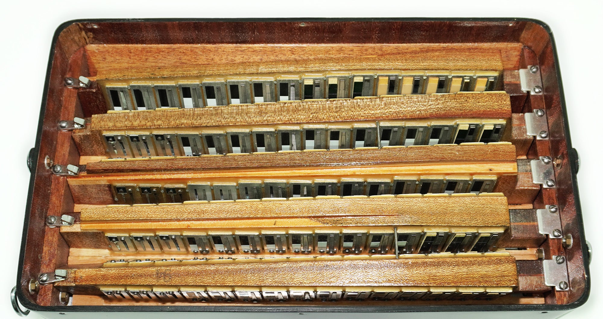Hohner Ouverture V Diatonic Accordion, Original German Button Accordion Garmon, Luxury Harmonika Squeezebox Akkordeon, with Straps and Case, 2543